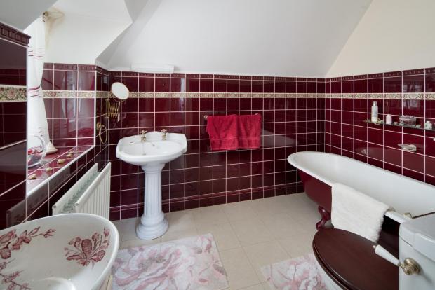 Isle of Wight County Press: The beautiful bathroom.