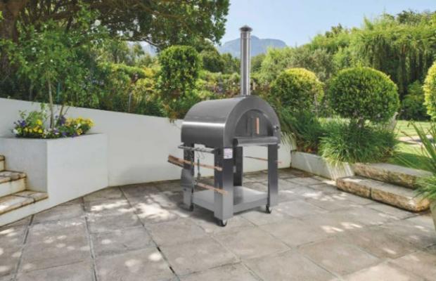 Isle of Wight County Press: Fire King Large Pizza Oven (Aldi)