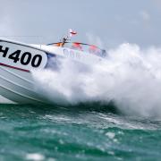 H400 Thunderstreak battles choppy conditions on her way to Class 3E victory in Solent 80 race
