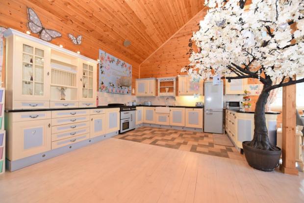 Isle of Wight County Press: The stunning kitchen at Fairytale Cottage.