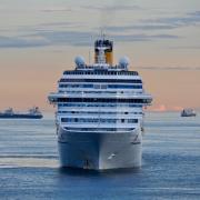 Cruise ship on the sea. Credit: Canva