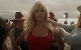 Lily James as Pamela Anderson in Pam and Tommy. Credit: Hulu/ Disney+