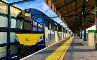 Trains and passengers return to Ryde Pier after eight month repairs